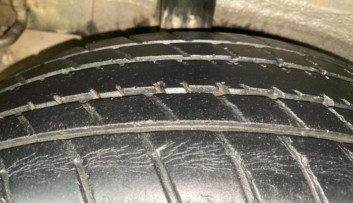2014 Maruti Celerio VXI AMT, Petrol, Automatic, 82,502 km, Right Rear Tyre Tread
