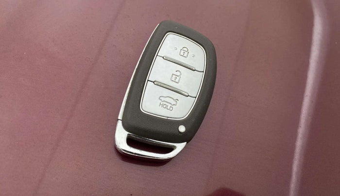 2015 Hyundai Grand i10 ASTA AT 1.2 KAPPA VTVT, Petrol, Automatic, 32,966 km, Lock system - Keyless sensor not working