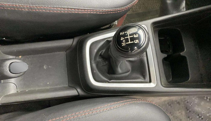2023 Maruti Swift ZXI, Petrol, Manual, 56,123 km, Gear Lever
