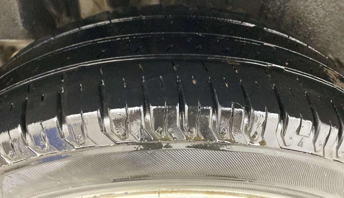 2023 Maruti Swift ZXI, Petrol, Manual, 56,123 km, Right Rear Tyre Tread