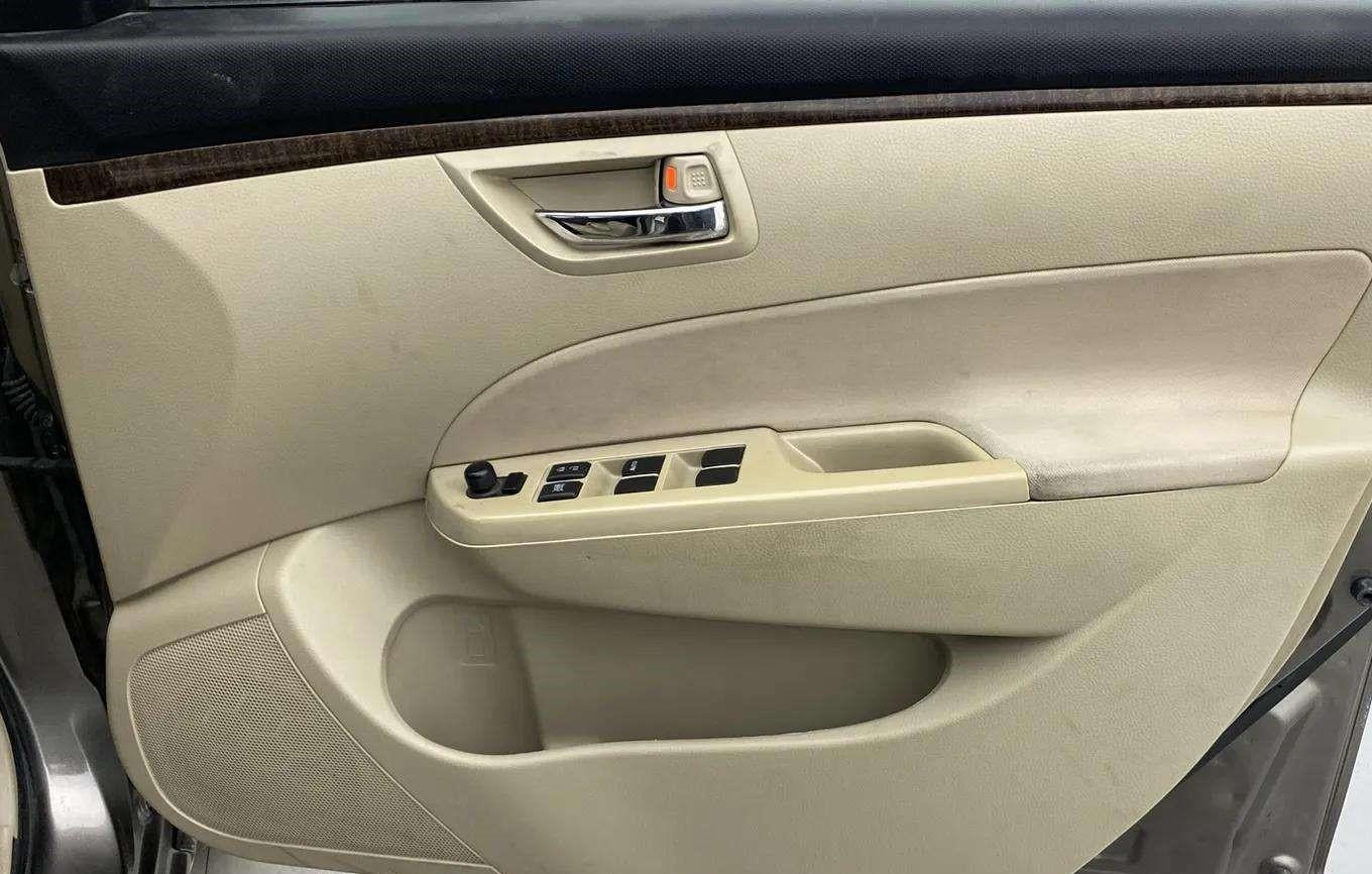 2015 Maruti Swift Dzire VXI, Petrol, Manual, 52,274 km, Driver Side Door Panels Control