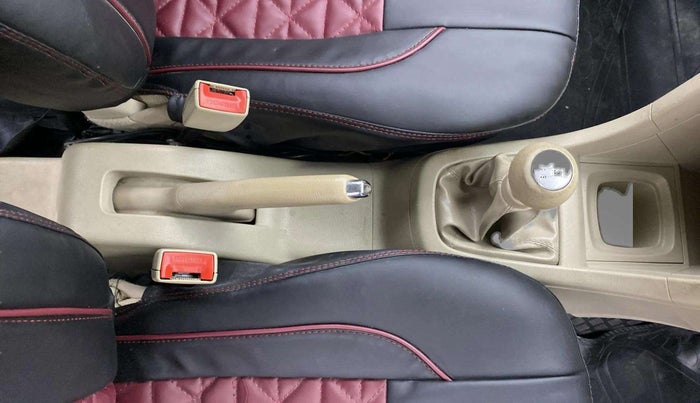 2015 Maruti Swift Dzire VXI, Petrol, Manual, 52,274 km, Gear Lever