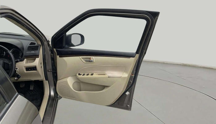2015 Maruti Swift Dzire VXI, Petrol, Manual, 52,274 km, RHS Front Door