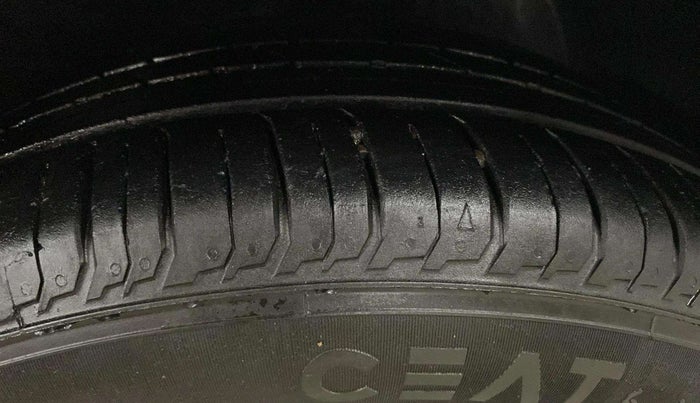 2023 Hyundai NEW I20 SPORTZ 1.2 IVT, Petrol, Automatic, 21,730 km, Right Front Tyre Tread