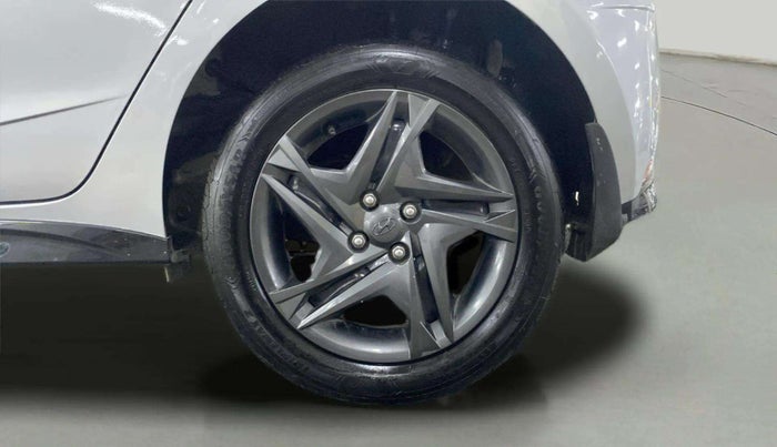 2023 Hyundai NEW I20 SPORTZ 1.2 IVT, Petrol, Automatic, 21,730 km, Left Rear Wheel