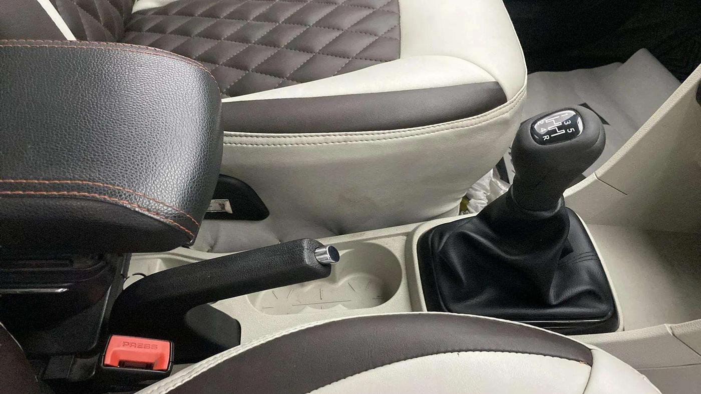 2022 Tata Tiago XZ PLUS CNG, CNG, Manual, 76,301 km, Gear Lever