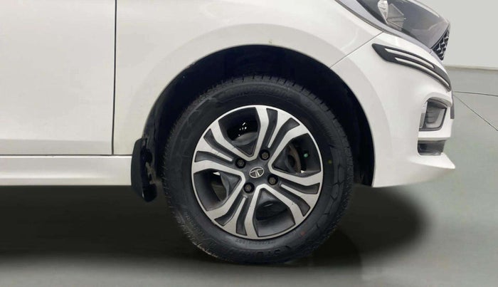 2022 Tata Tiago XZ PLUS CNG, CNG, Manual, 76,224 km, Right Front Wheel