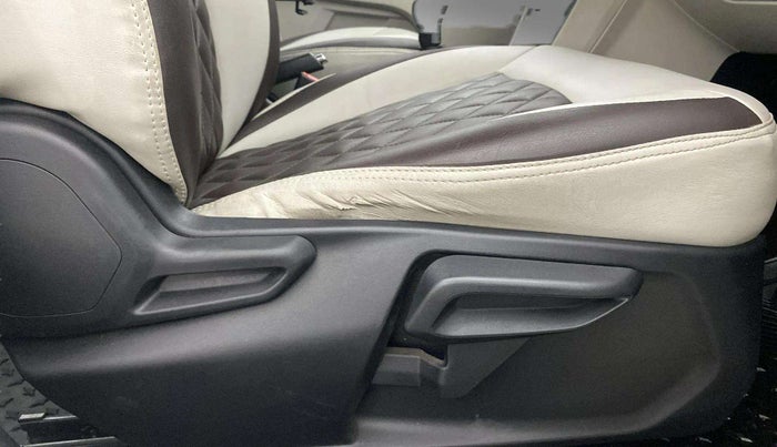 2022 Tata Tiago XZ PLUS CNG, CNG, Manual, 76,224 km, Driver Side Adjustment Panel