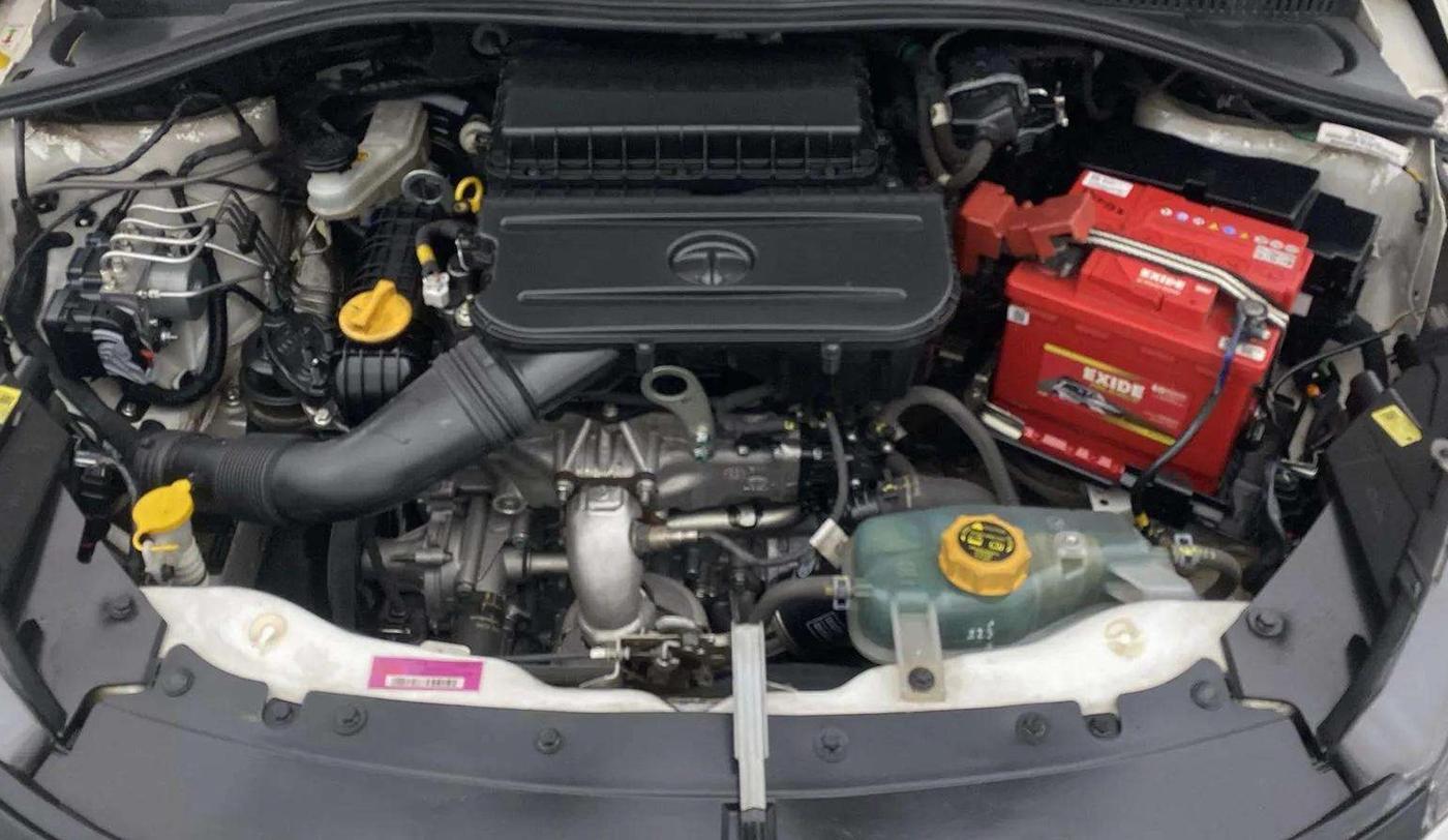 2022 Tata Tiago XZ PLUS CNG, CNG, Manual, 76,301 km, Engine View