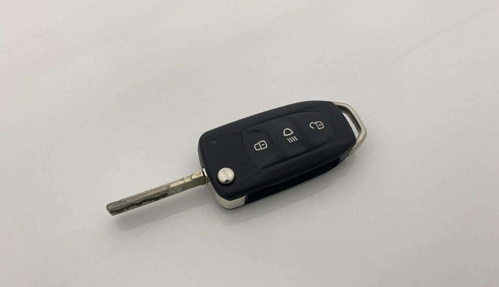 2022 Tata Tiago XZ PLUS CNG, CNG, Manual, 76,224 km, Key Close Up