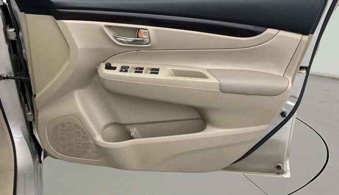 2015 Maruti Ciaz VXI+, Petrol, Manual, 73,548 km, Driver Side Door Panels Control