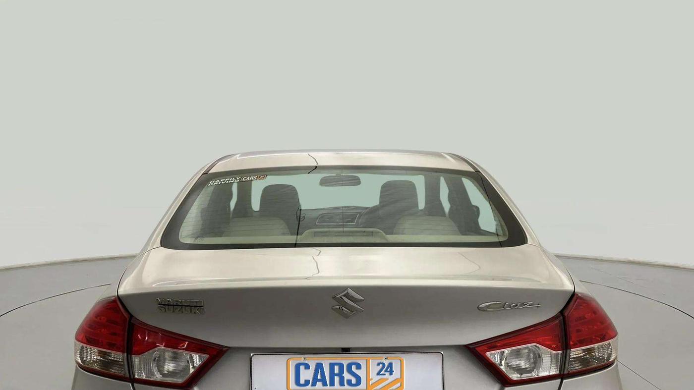 2015 Maruti Ciaz VXI+, Petrol, Manual, 73,632 km, Rear Windshield