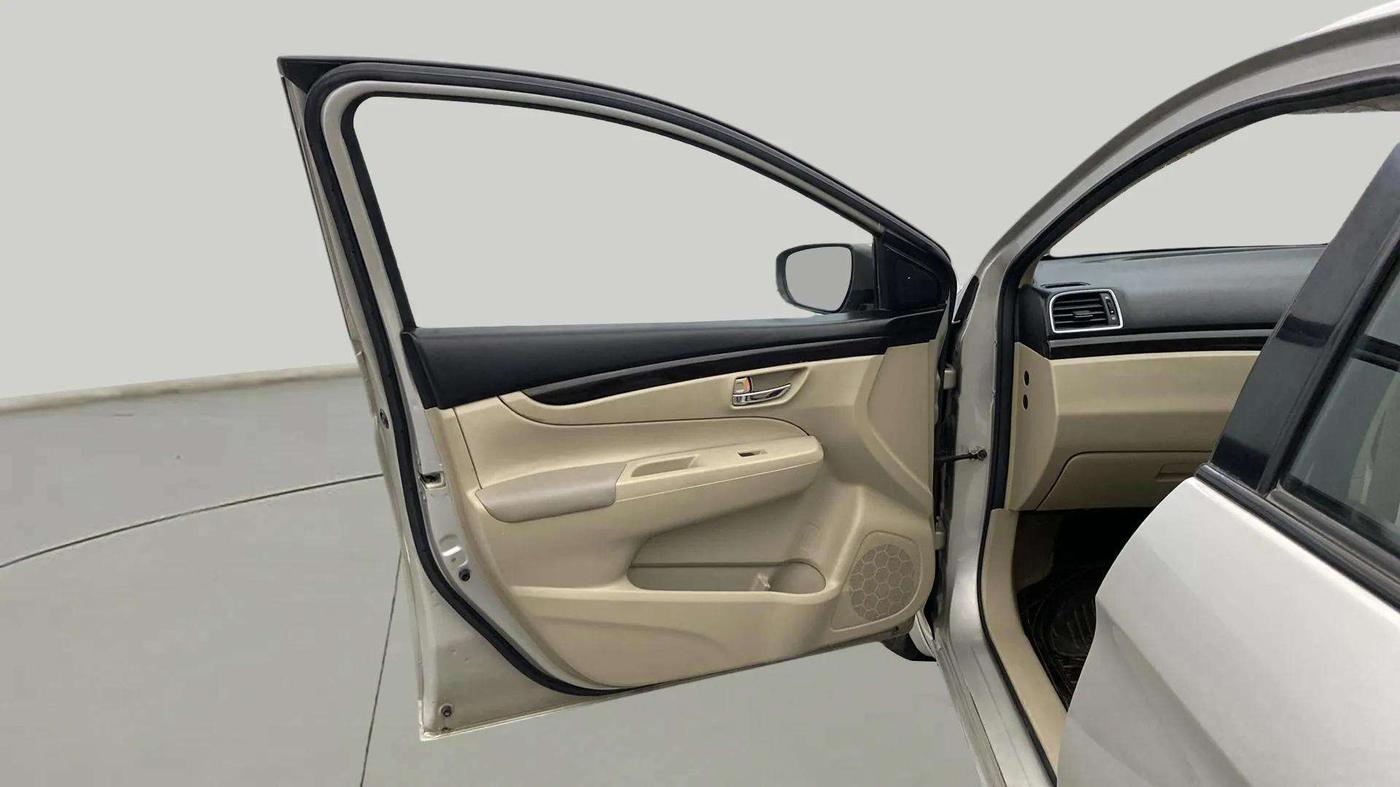 2015 Maruti Ciaz VXI+, Petrol, Manual, 73,632 km, LHS Front Door