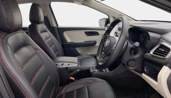 2022 Tata ALTROZ XTA, Petrol, Automatic, 42,351 km, Right Side Front Door Cabin