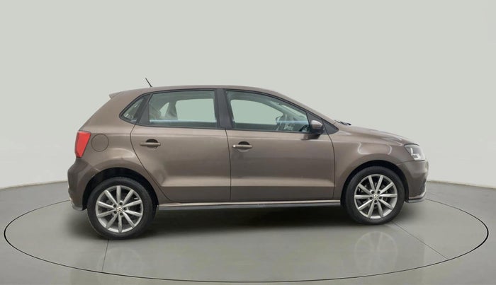 2019 Volkswagen Polo HIGHLINE PLUS 1.0, Petrol, Manual, 1,11,111 km, Right Side View