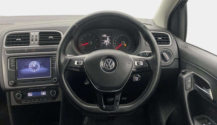 2019 Volkswagen Polo HIGHLINE PLUS 1.0, Petrol, Manual, 1,11,111 km, Steering Wheel Close Up