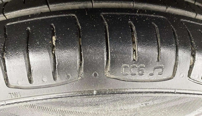 2017 Hyundai Grand i10 MAGNA AT 1.2 KAPPA VTVT, Petrol, Automatic, 45,001 km, Left Front Tyre Tread