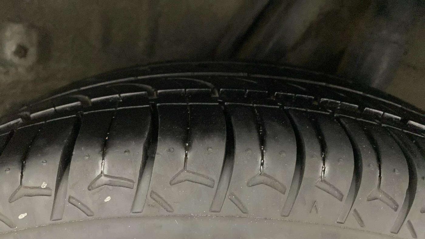 2019 Honda Amaze 1.2L I-VTEC V, Petrol, Manual, 37,137 km, Left Rear Tyre Tread