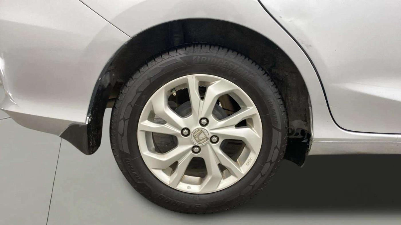 2019 Honda Amaze 1.2L I-VTEC V, Petrol, Manual, 37,137 km, Right Rear Wheel