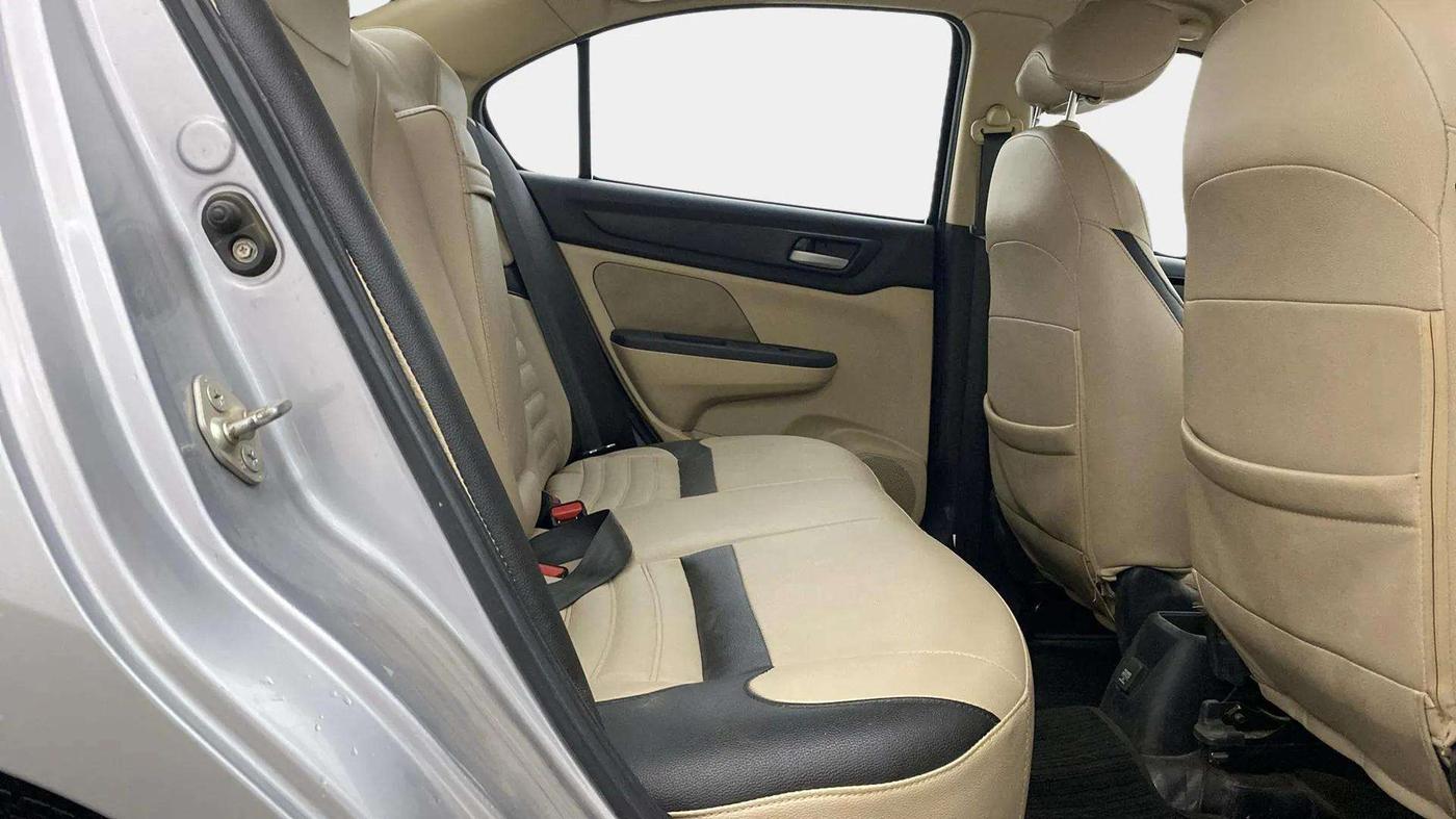 2019 Honda Amaze 1.2L I-VTEC V, Petrol, Manual, 37,137 km, Right Side Rear Door Cabin
