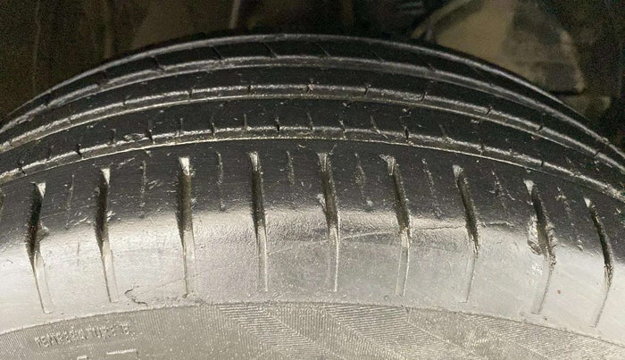 2022 Maruti Baleno SIGMA PETROL 1.2, Petrol, Manual, 40,788 km, Right Front Tyre Tread