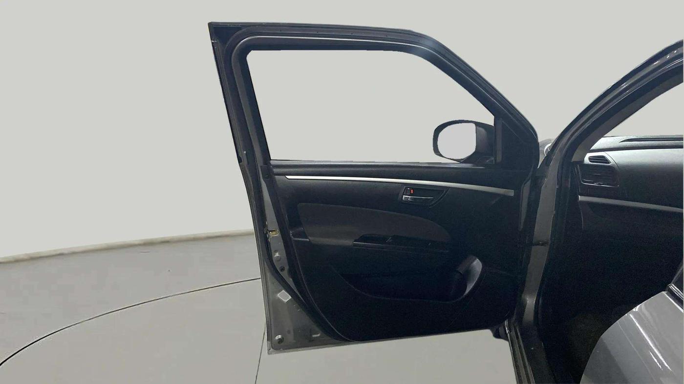 2013 Maruti Swift VXI, Petrol, Manual, 86,404 km, LHS Front Door
