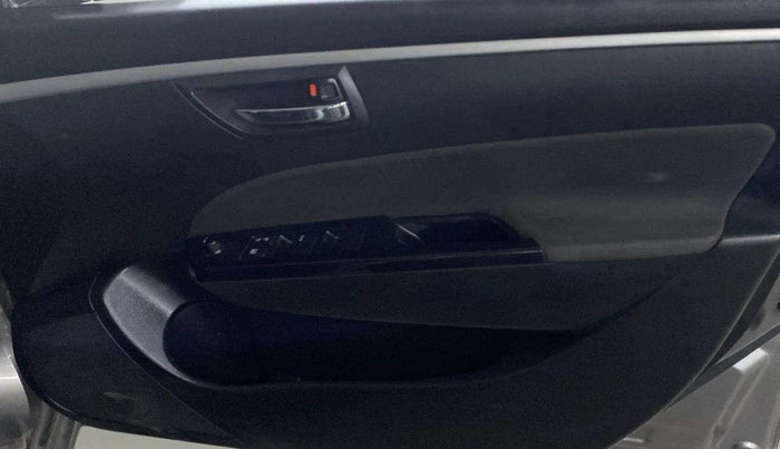 2013 Maruti Swift VXI, Petrol, Manual, 86,217 km, Driver Side Door Panels Control