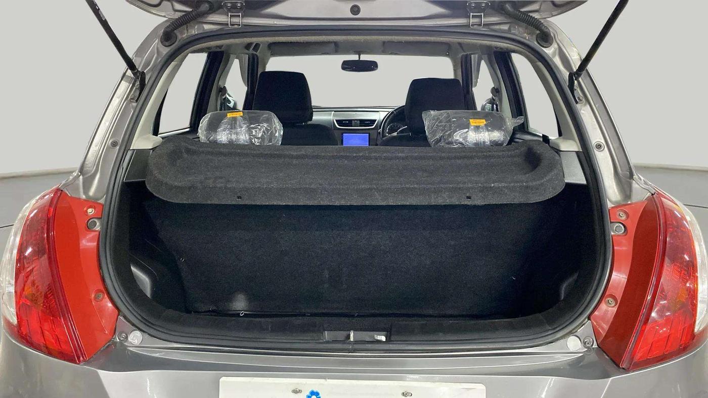 2013 Maruti Swift VXI, Petrol, Manual, 86,404 km, Boot Inside