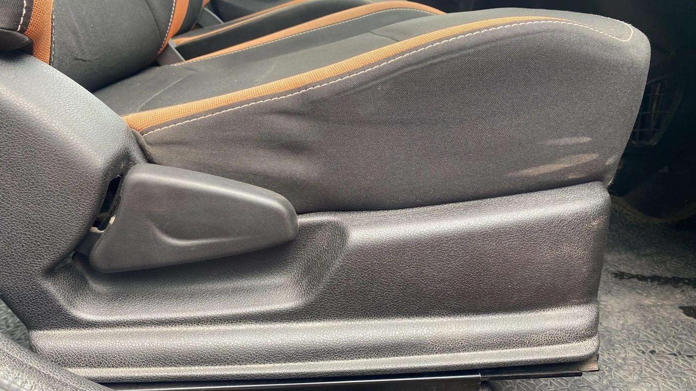 2020 Renault Kwid CLIMBER 1.0 AMT (O), Petrol, Automatic, 36,135 km, Driver Side Adjustment Panel