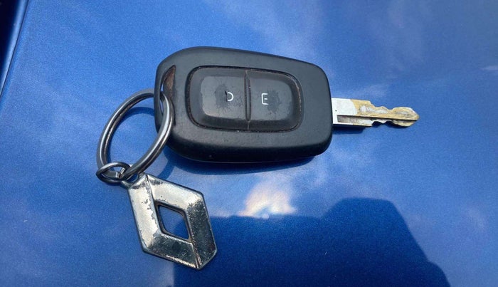 2020 Renault Kwid CLIMBER 1.0 AMT (O), Petrol, Automatic, 36,135 km, Key Close Up