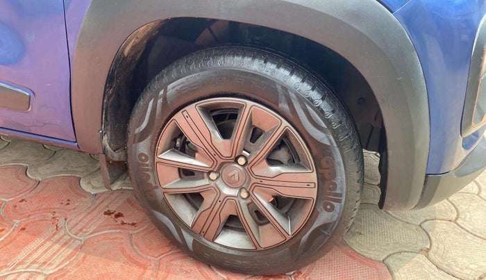 2020 Renault Kwid CLIMBER 1.0 AMT (O), Petrol, Automatic, 36,135 km, Right front tyre - Mudfalps Broken