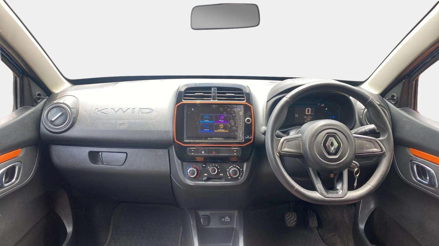 2020 Renault Kwid CLIMBER 1.0 AMT (O), Petrol, Automatic, 36,135 km, Dashboard