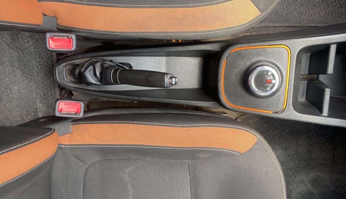 2020 Renault Kwid CLIMBER 1.0 AMT (O), Petrol, Automatic, 36,135 km, Gear Lever