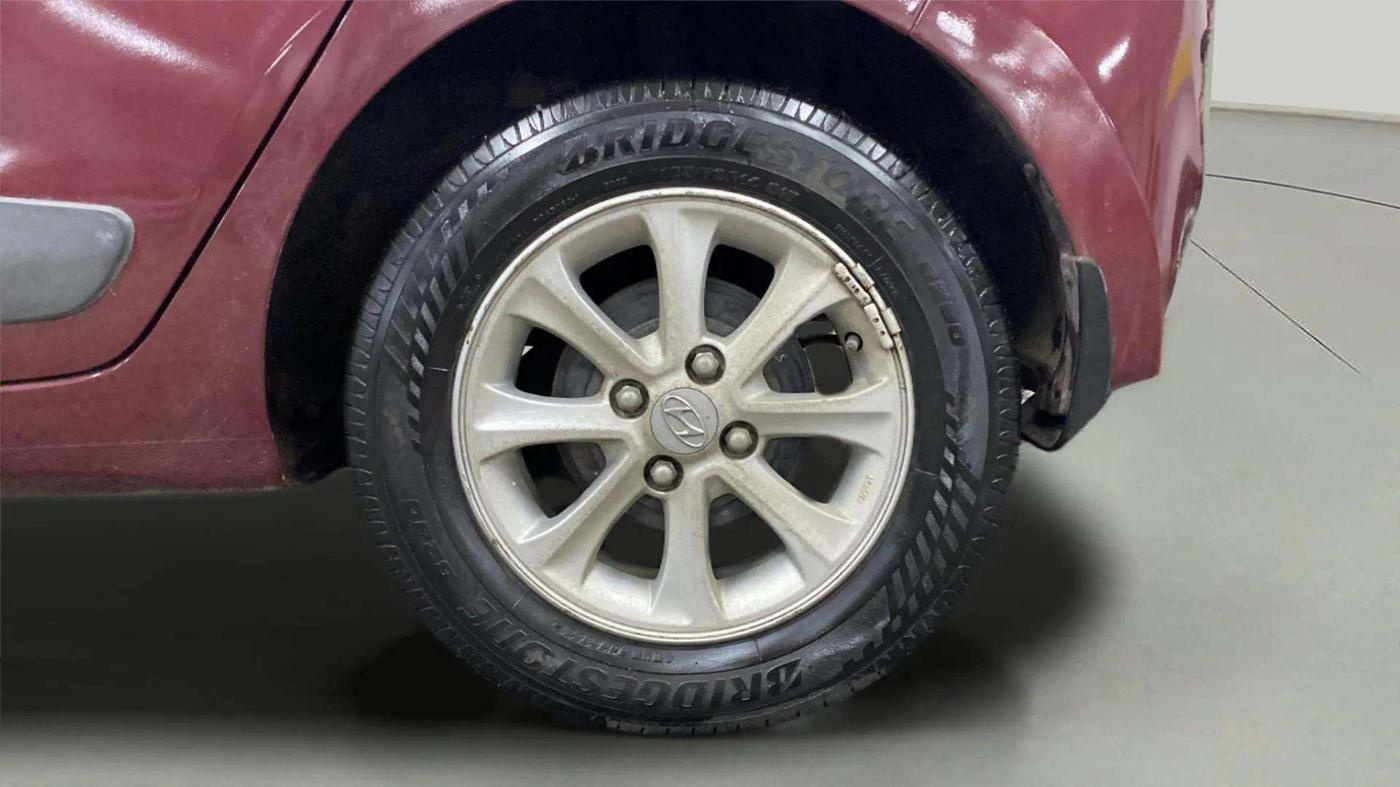 2014 Hyundai Grand i10 ASTA AT 1.2 KAPPA VTVT, Petrol, Automatic, 40,182 km, Left Rear Wheel