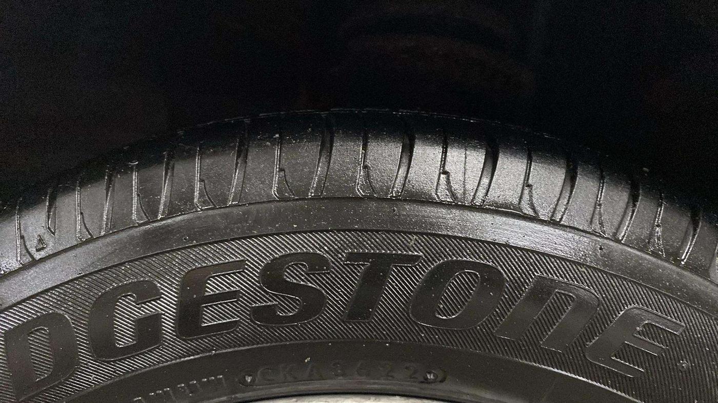 2014 Hyundai Grand i10 ASTA AT 1.2 KAPPA VTVT, Petrol, Automatic, 40,182 km, Left Front Tyre Tread