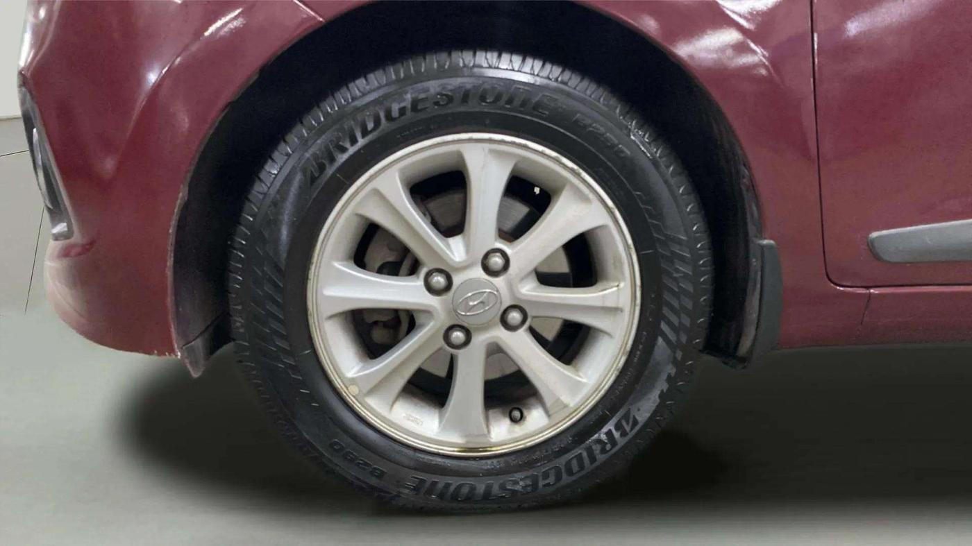 2014 Hyundai Grand i10 ASTA AT 1.2 KAPPA VTVT, Petrol, Automatic, 40,182 km, Left Front Wheel