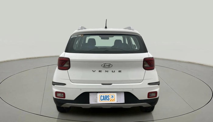 2020 Hyundai VENUE S 1.2, Petrol, Manual, 19,058 km, Back/Rear