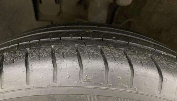 2020 Hyundai VENUE S 1.2, Petrol, Manual, 19,058 km, Left Front Tyre Tread