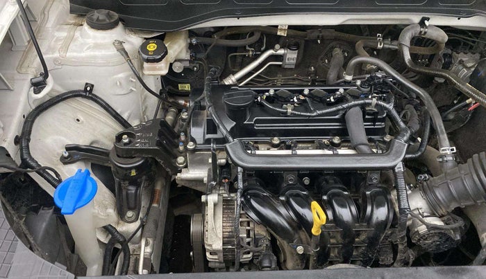 2020 Hyundai VENUE S 1.2, Petrol, Manual, 19,058 km, Engine View - Right