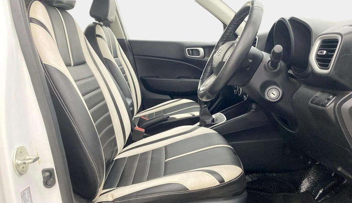 2020 Hyundai VENUE S 1.2, Petrol, Manual, 19,058 km, Right Side Front Door Cabin