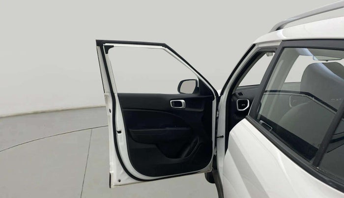 2020 Hyundai VENUE S 1.2, Petrol, Manual, 19,058 km, LHS Front Door
