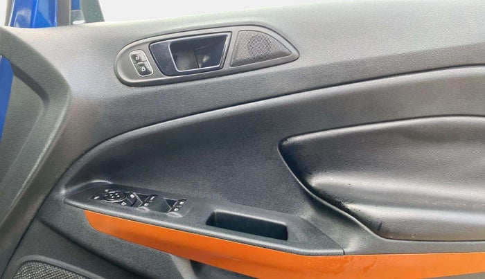 2020 Ford Ecosport TITANIUM 1.5 SPORTS(SUNROOF) PETROL, Petrol, Manual, 50,014 km, Driver Side Door Panels Control