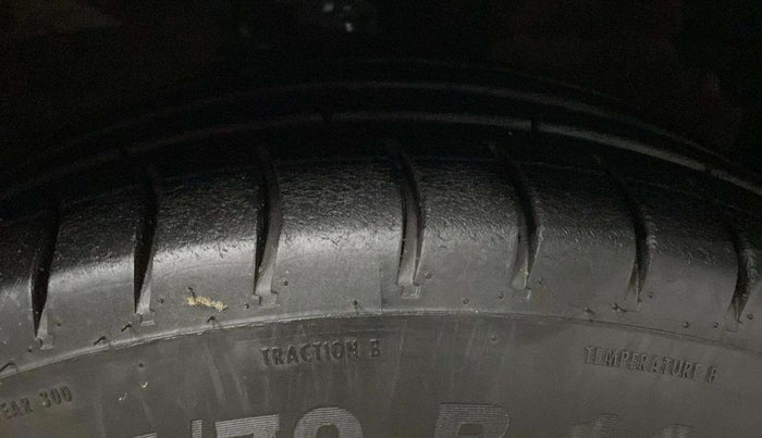 2018 Maruti Celerio VXI (O) CNG, CNG, Manual, 78,061 km, Right Front Tyre Tread