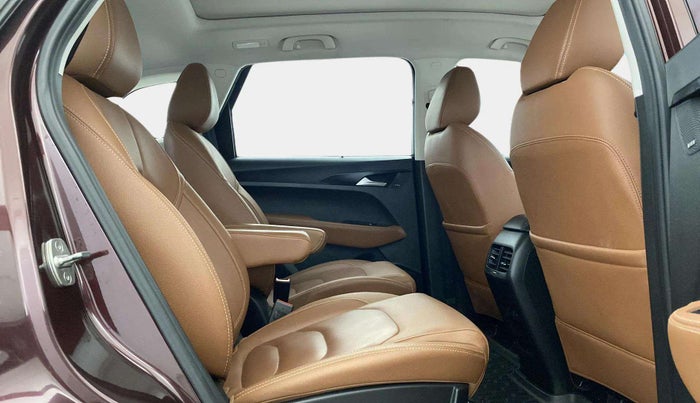 2020 MG HECTOR PLUS SHARP 1.5 PETROL TURBO DCT 6-STR, Petrol, Automatic, 40,758 km, Right Side Rear Door Cabin