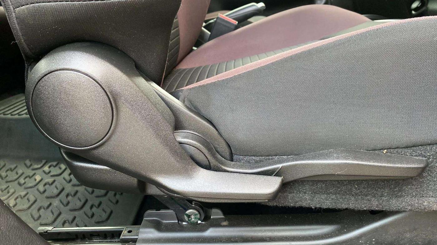 2024 Maruti FRONX ALPHA 1.0L TURBO MT DUAL TONE, Petrol, Manual, 3,605 km, Driver Side Adjustment Panel