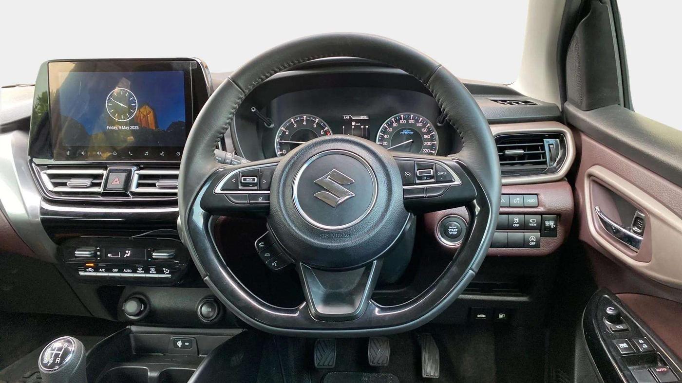 2024 Maruti FRONX ALPHA 1.0L TURBO MT DUAL TONE, Petrol, Manual, 3,605 km, Steering Wheel Close Up
