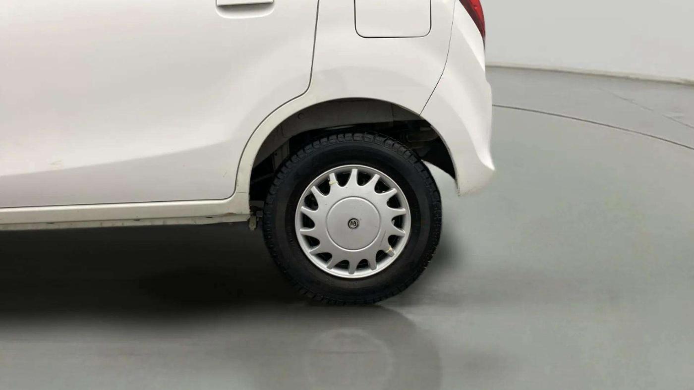 2015 Maruti Alto 800 LXI, Petrol, Manual, 4,379 km, Left Rear Wheel