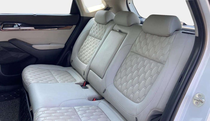 2021 KIA SELTOS HTX 1.5 PETROL, Petrol, Manual, 51,240 km, Right Side Rear Door Cabin