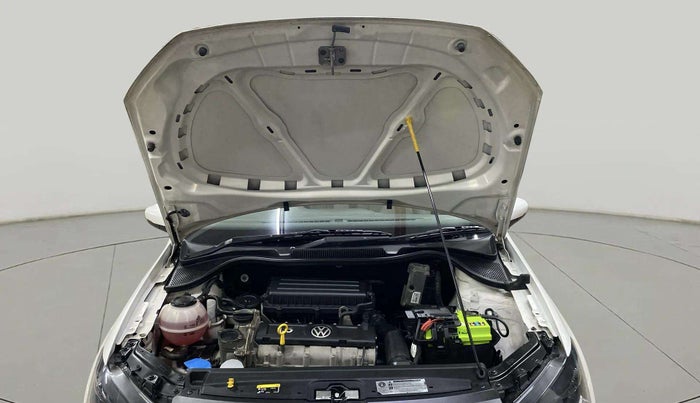 2019 Volkswagen Vento HIGHLINE 1.6 MPI, Petrol, Manual, 4,517 km, Open Bonet
