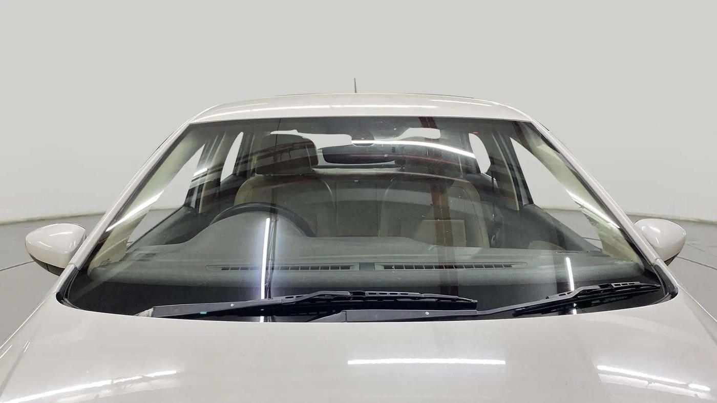 2019 Volkswagen Vento HIGHLINE 1.6 MPI, Petrol, Manual, 4,517 km, Front Windshield